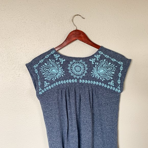 Roper Blue Embroidered V Neck Top - Picture 5 of 8